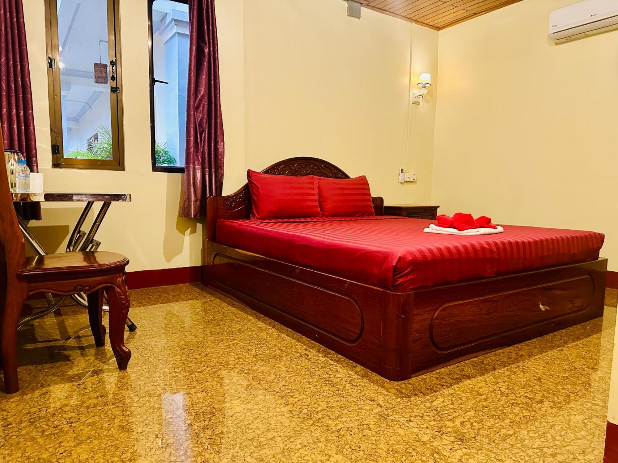 Savet Hostel Stoeng Treng Екстериор снимка